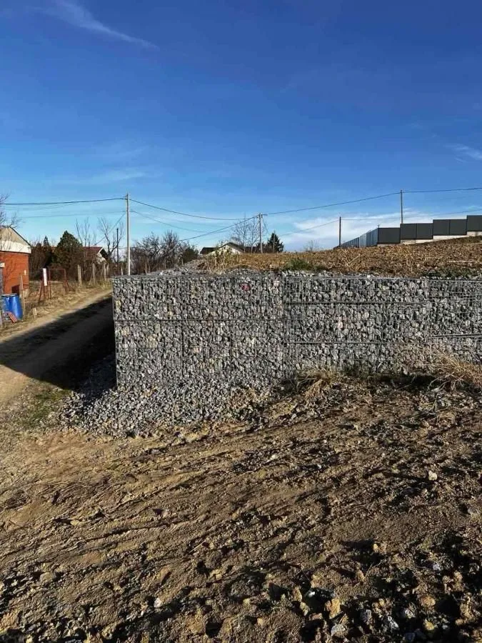 Prodaja, plac, 1100m², Beočin, Srbija