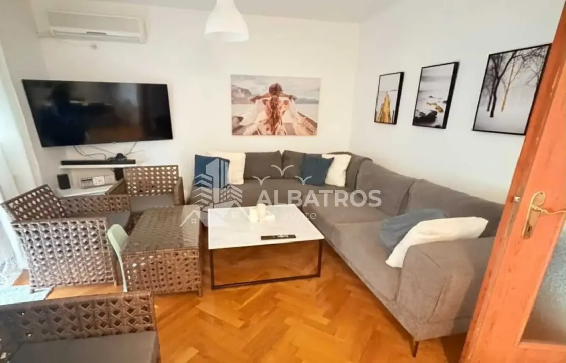 Sale, two bedroom apartment, 76m², Centar, Bar