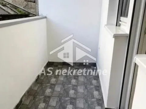 Izdavanje, trosoban stan, 60m², Savski Venac, Beograd - image 11