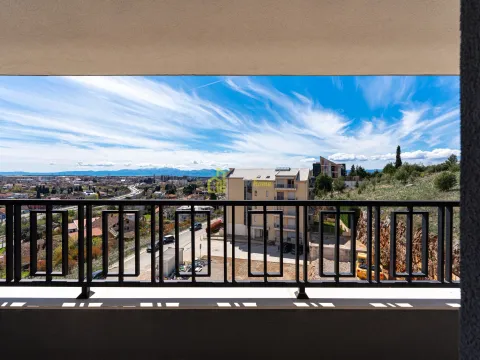 Sale, three bedroom apartment, 115m², Gorica C, Podgorica - image 18