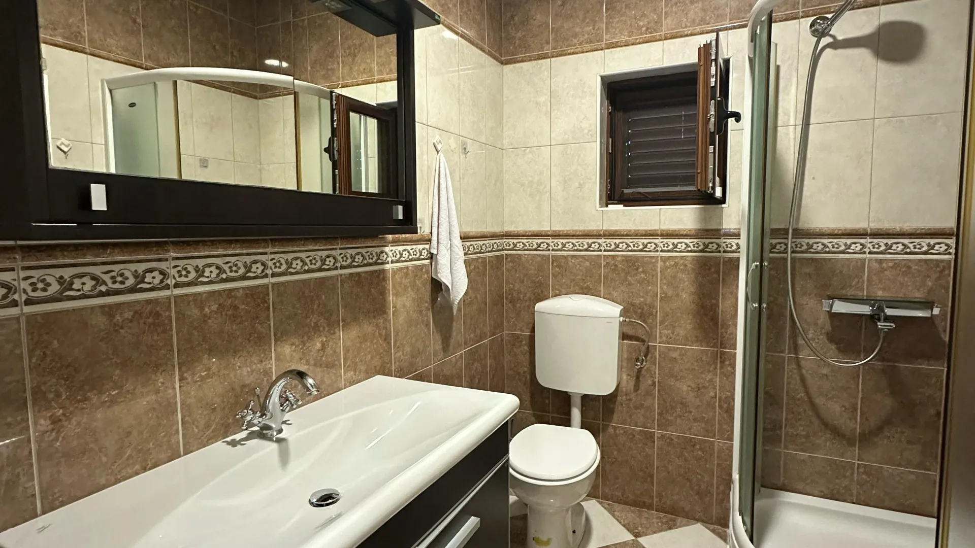 Rent, three bedroom apartment, 130m², Centar, Tivat
