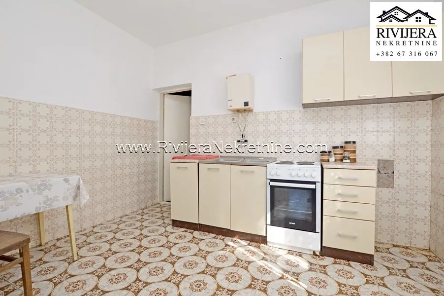 Prodaja, kuća, 140m², Mojdež, Herceg Novi