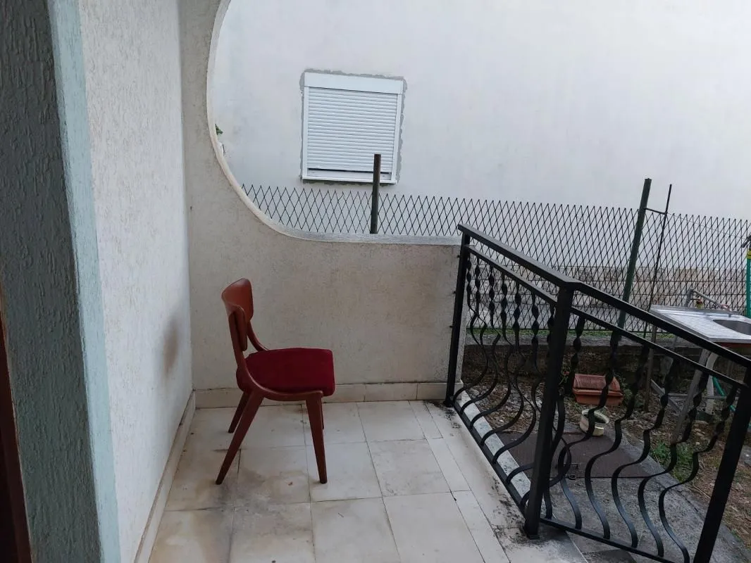 Izdavanje, garsonjera, 20m², Šušanj, Bar