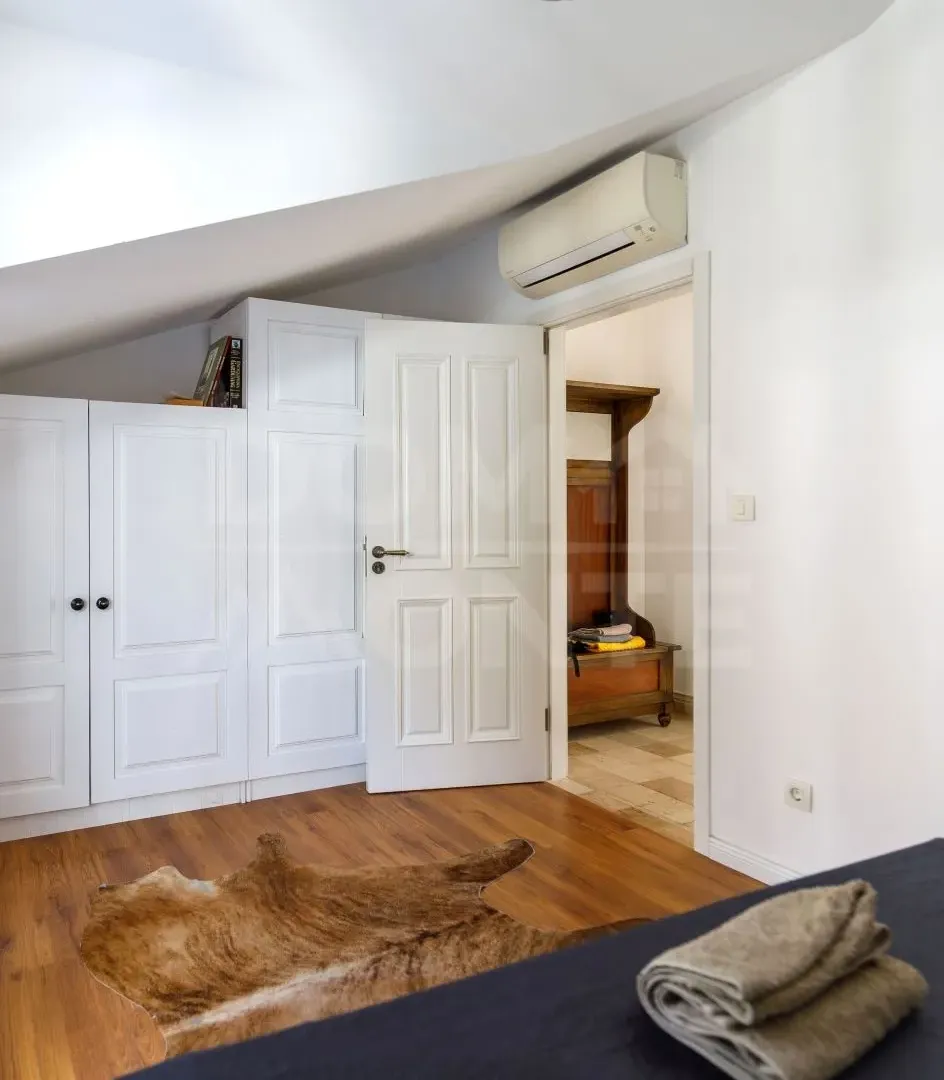 Sale, three bedroom apartment, 208m², Risan, Kotor