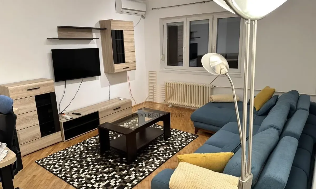 Izdavanje, dvosoban stan, 53m², Stari grad, Novi Sad