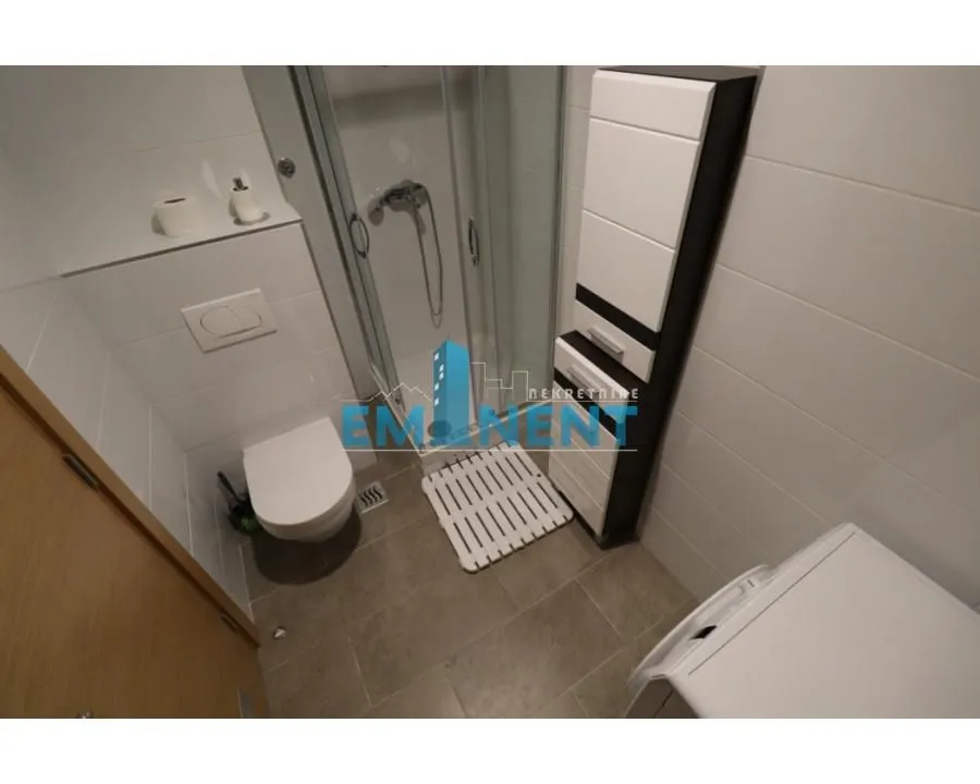 Izdavanje, stan, 40m², Zemun Gornji Grad, Zemun Sve Podlokacije