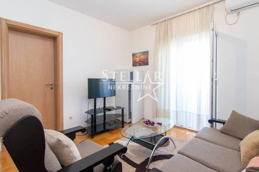 Rent, apartment, 42m², Stari Aerodrom, Podgorica