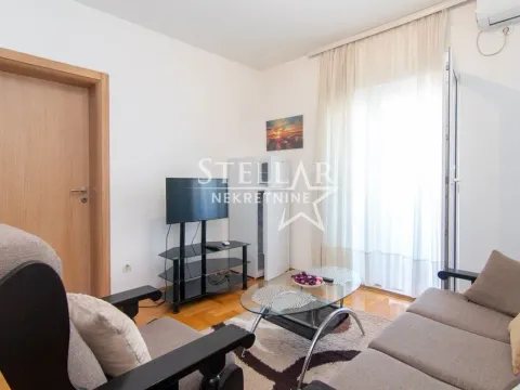 Rent, apartment, 42m², Stari Aerodrom, Podgorica - image 1