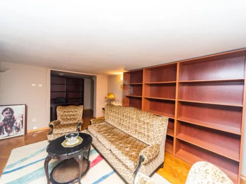 Rent, house, 380m², Gorica C, Podgorica - image 32