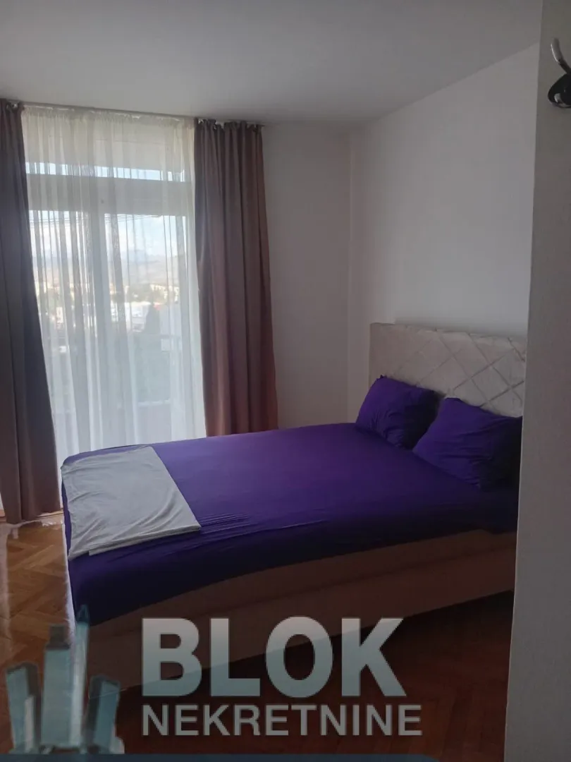 Izdavanje, dvosoban stan, 70m², Gintaš, Podgorica