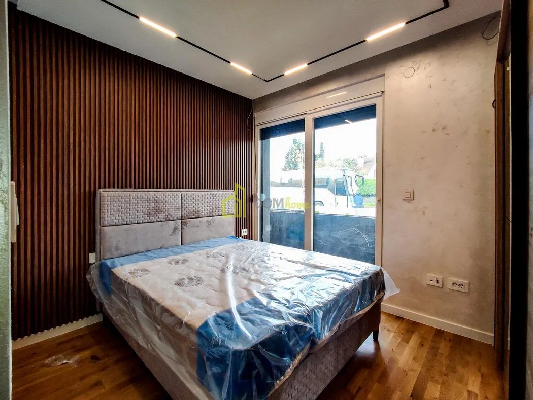 Izdavanje, dvosoban stan, 69m², Tološi, Podgorica