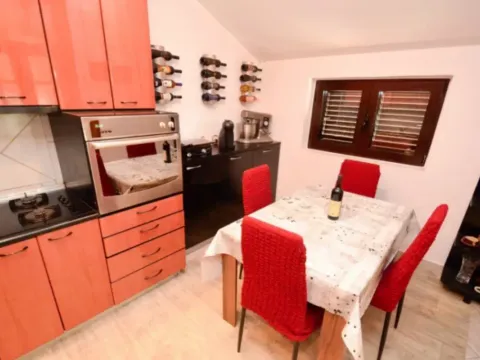 Prodaja, trosoban stan, 95m², Dobrota, Kotor - image 12