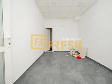 Sale, office space, 14m², Stari Aerodrom, Podgorica - image 4