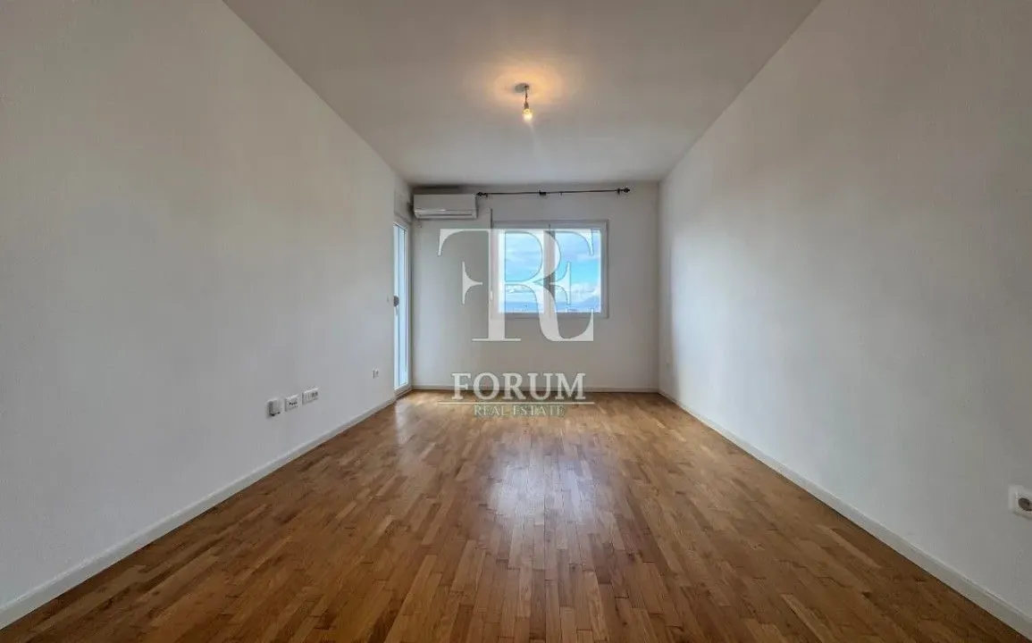 Izdavanje, dvosoban stan, 70m², Stari Aerodrom, Podgorica