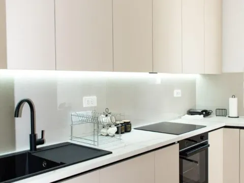 Rent, two bedroom apartment, 60m², Radanovići, Kotor - image 3