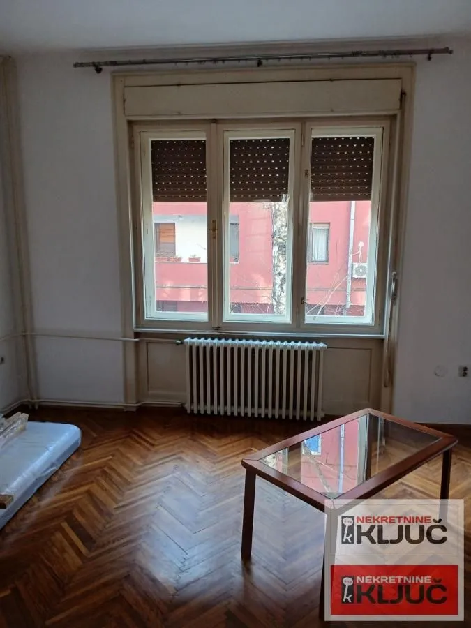 Prodaja, dvosoban stan, 70m², Centar, Novi Sad