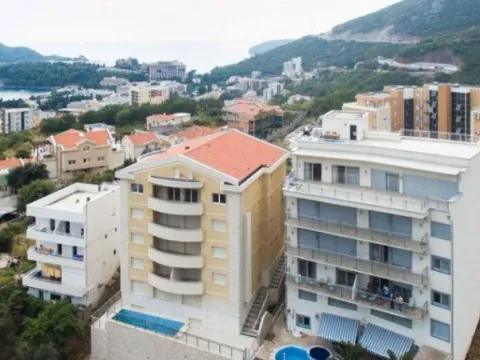 Sale, one bedroom apartment, 53m², Bečići, Budva - image 6