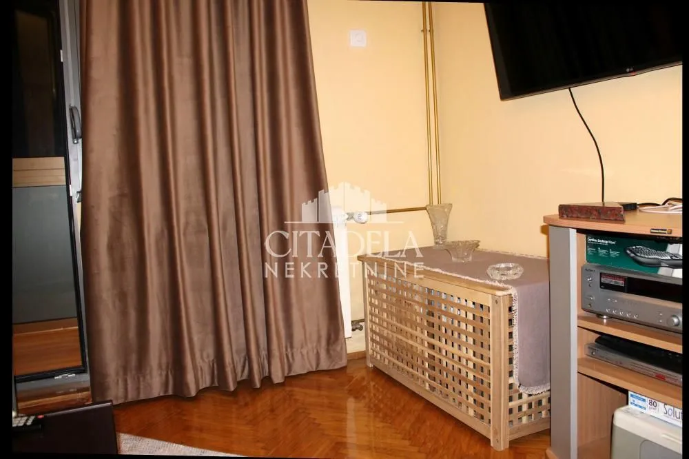 Sale, four bedroom apartment, 104m², Gradska Bolnica, Zvezdara Sve Podlokacije
