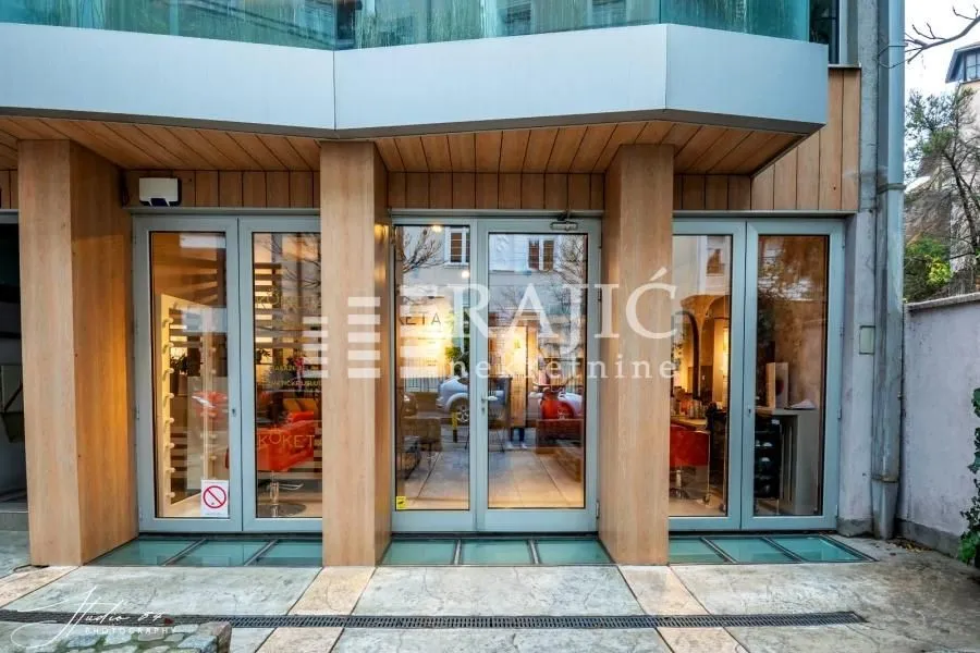 Sale, office space, 120m², Čubura, Beograd