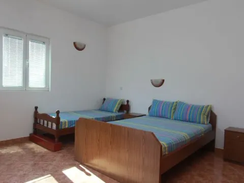 Sale, house, 300m², Stoliv, Kotor - image 7