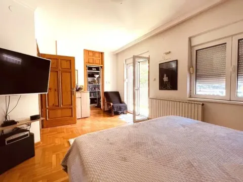 Rent, three bedroom apartment, 140m², Cerak, Beograd - image 13