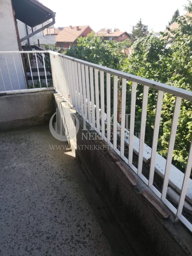 Rent, four bedroom apartment, 120m², Voždovac Sve Podlokacije, Beograd