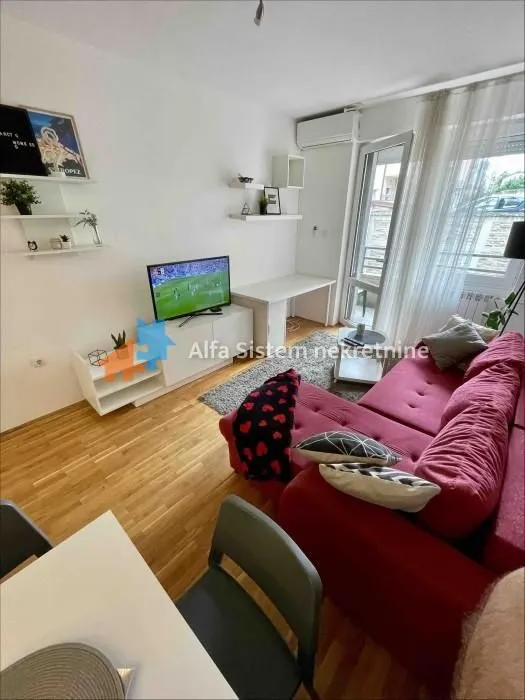 Rent, apartment, 50m², Đeram Pijaca, Beograd