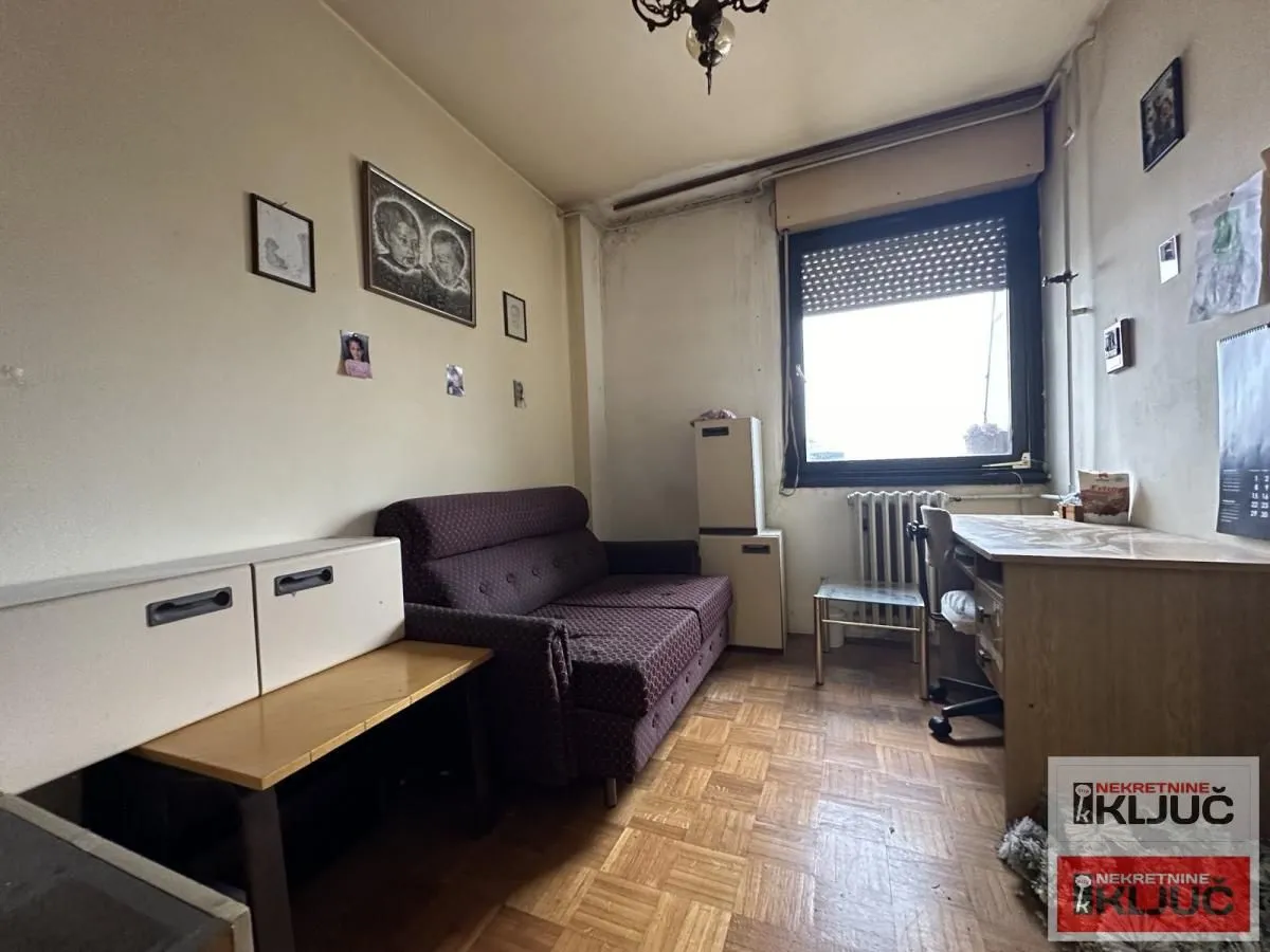 Prodaja, trosoban stan, 71m², Bulevar Oslobodjenja, Novi Sad Sve Podlokacije