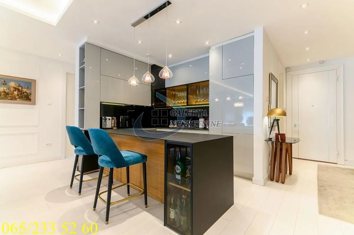 Sale, two bedroom apartment, 131m², Savski Venac, Beograd
