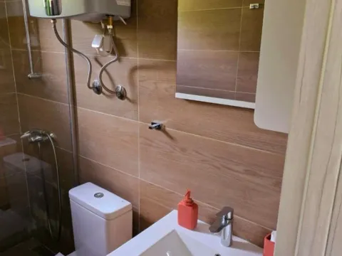 Rent, one bedroom apartment, 45m², Sutomore, Bar - image 6