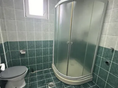 Izdavanje, dvosoban stan, 52m², Centar, Ćuprija - image 11