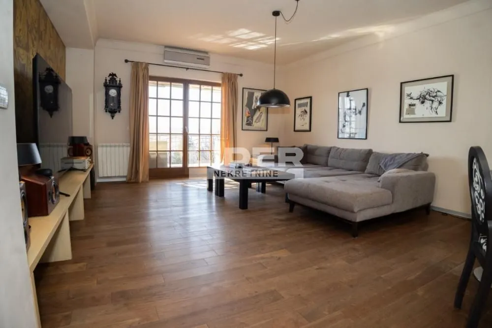 Rent, apartment, 200m², Savski Venac, Beograd