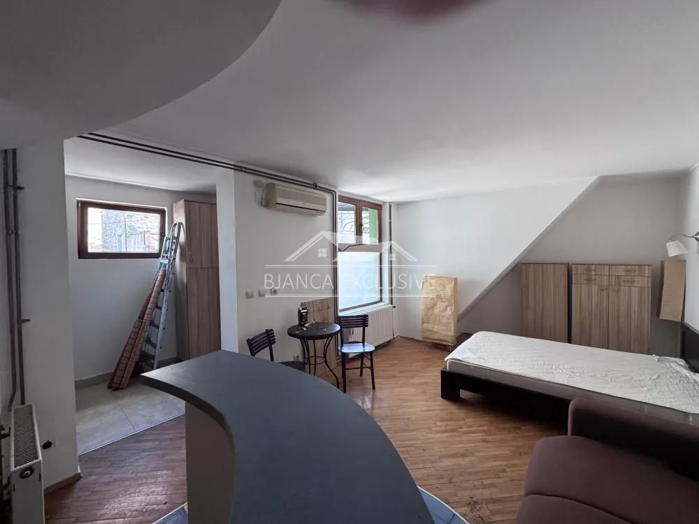 Prodaja, stan, 166m², Vračar Sve Podlokacije, Beograd