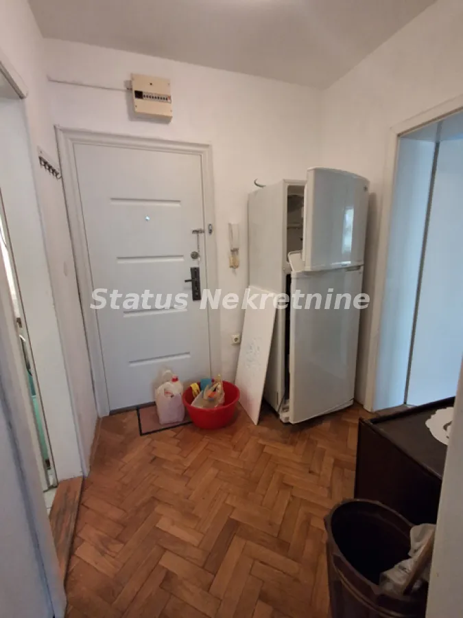 Izdavanje, dvosoban stan, 54m², Grbavica, Novi Sad Sve Podlokacije