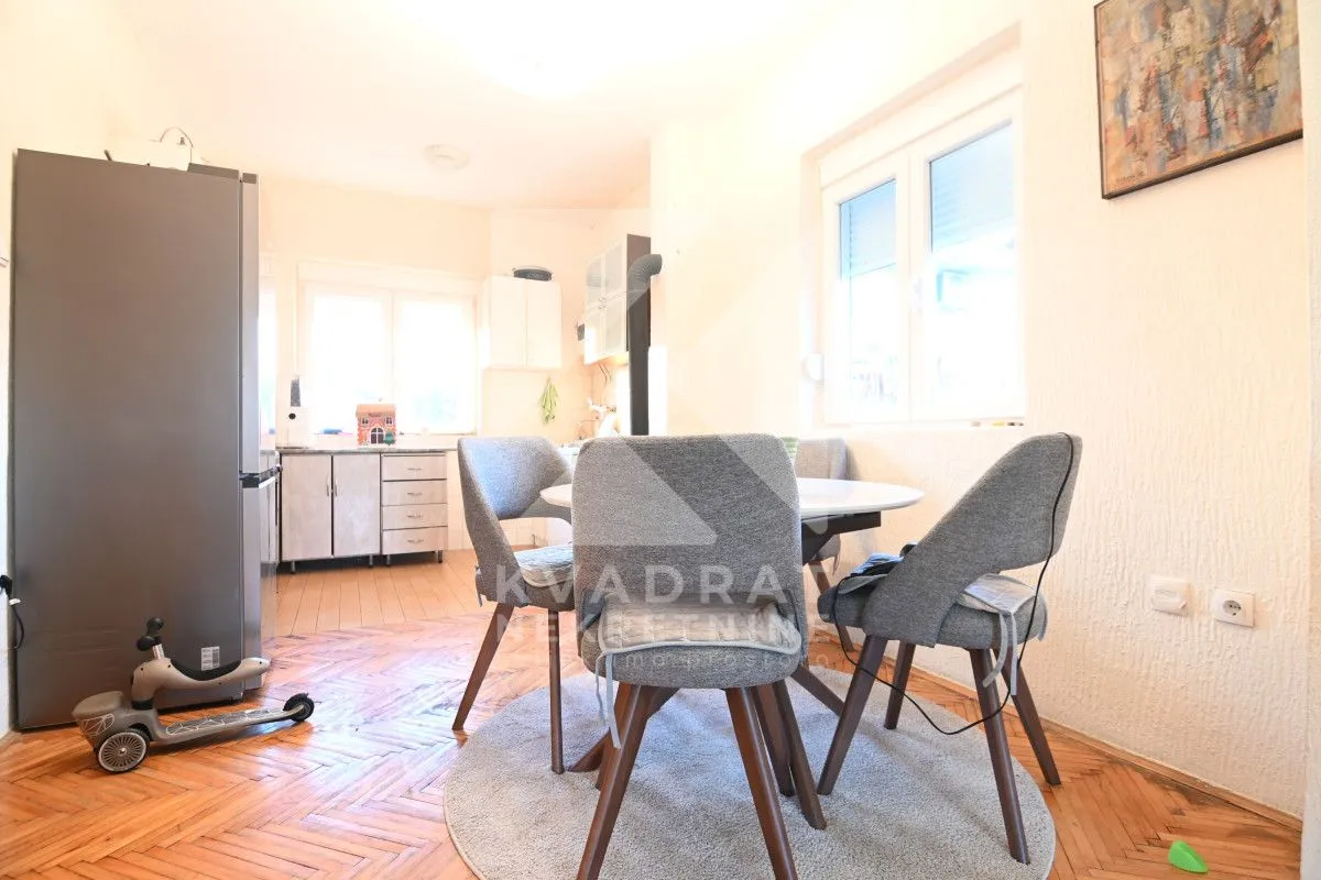 Prodaja, kuća, 276m², Masline, Podgorica