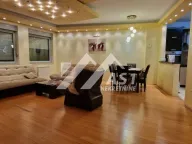 Izdavanje, četvorosoban stan, 99m², Centar, Novi Sad - image 1