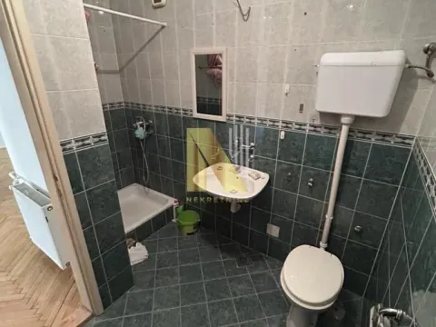 Izdavanje, poslovni prostor, 51m², Grbavica, Novi Sad Sve Podlokacije - image 9