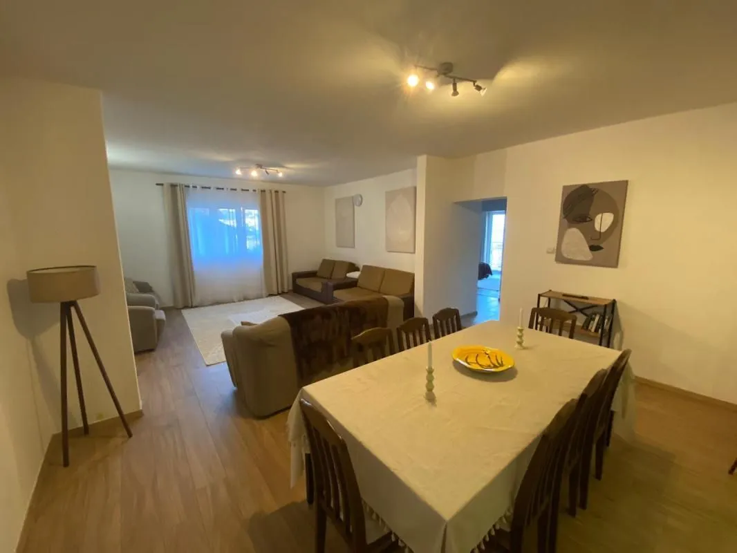 Prodaja, trosoban stan, 131m², Igalo, Herceg Novi