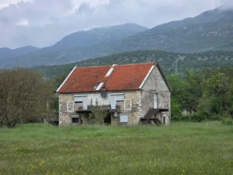 Prodaja, kuća, 220m², Danilovgrad, Crna Gora - image 9