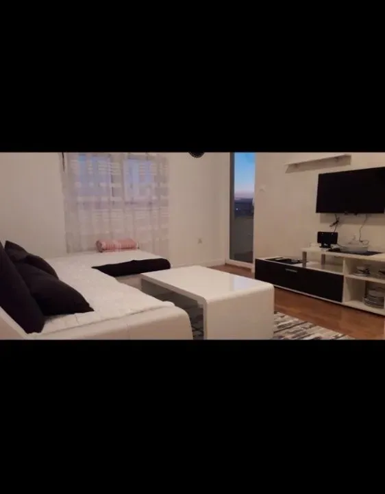 Prodaja, jednosoban stan, 50m², Stari Aerodrom, Podgorica