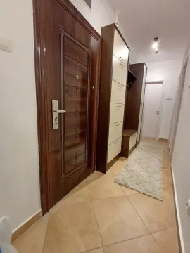 Izdavanje, trosoban stan, 59m², 1 maj, Podgorica - image 7