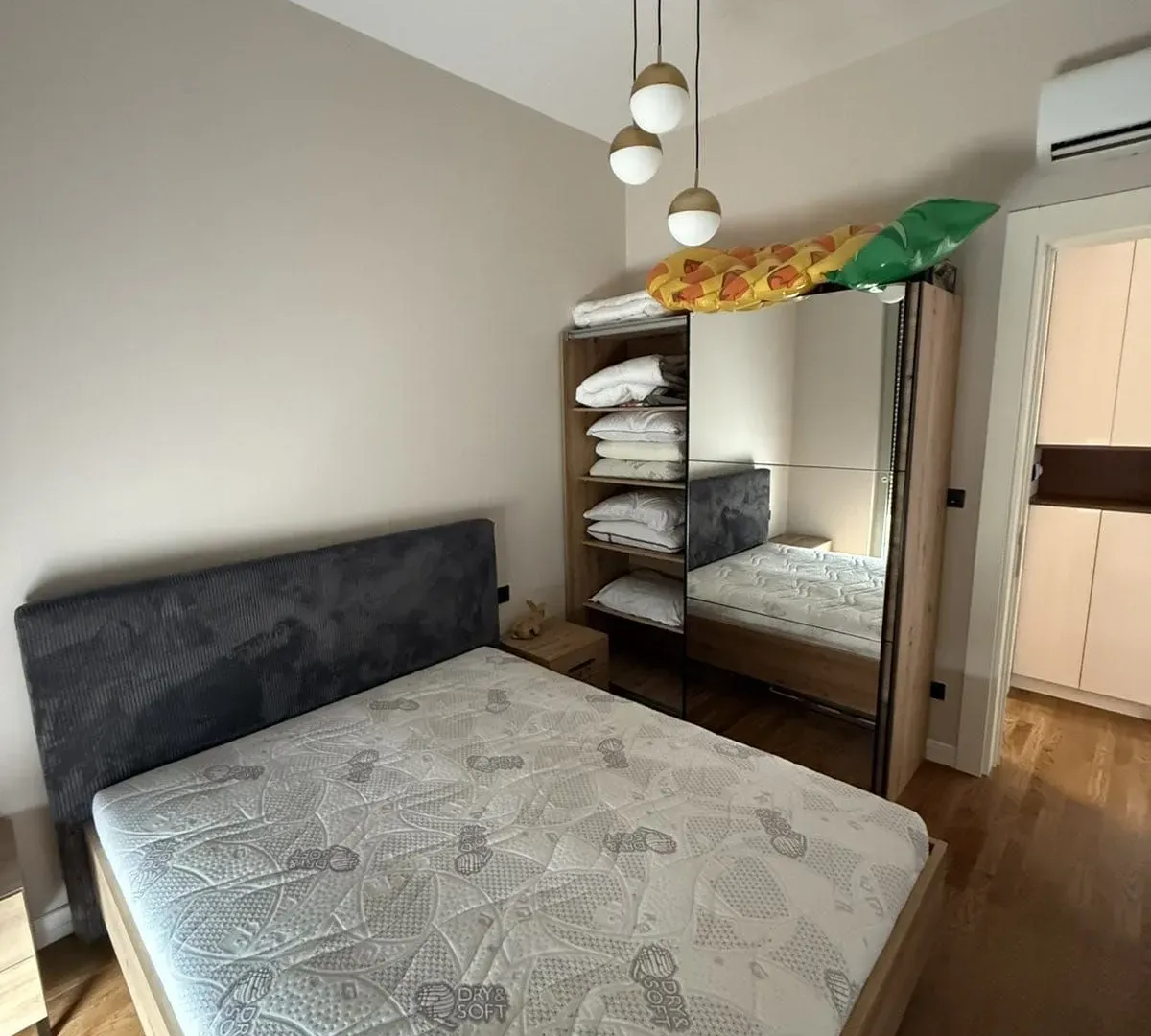 Izdavanje, jednosoban stan, 53m², Dumidran, Tivat