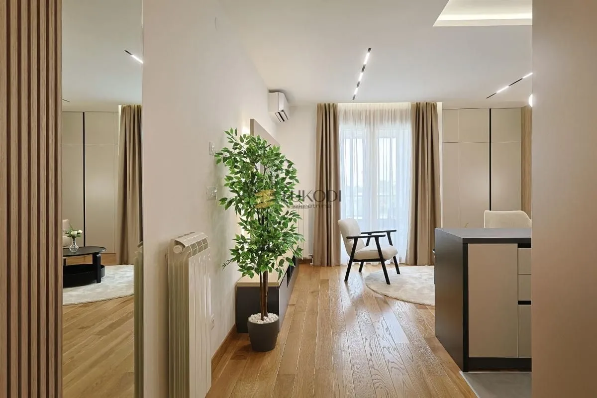 Izdavanje, jednosoban stan, 35m², Novi Beograd Blok 65, Novi Beograd Sve Podlokacije