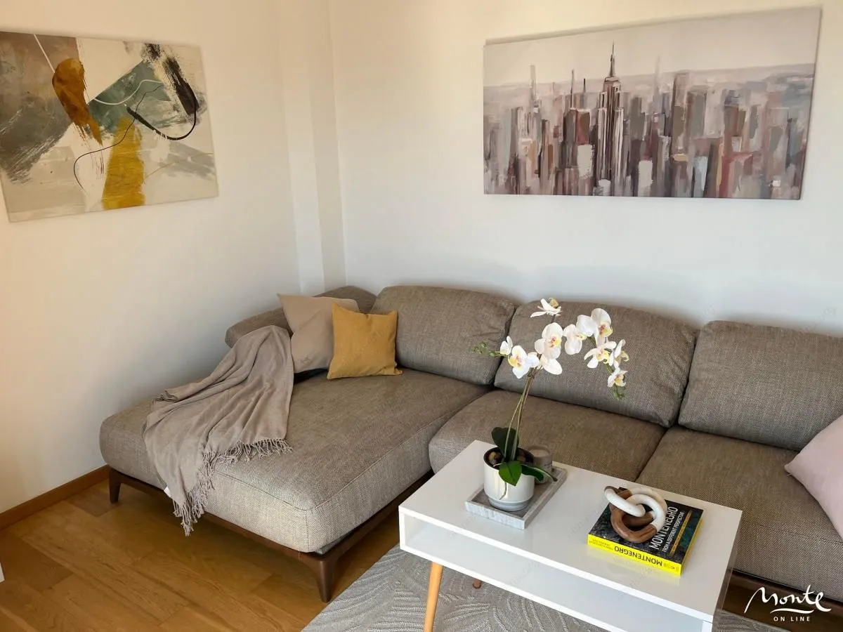 Prodaja, trosoban stan, 99m², Tivat, Crna Gora