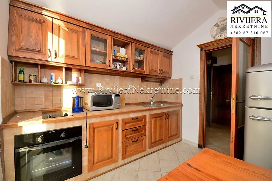 Prodaja, trosoban stan, 128m², Topla, Herceg Novi