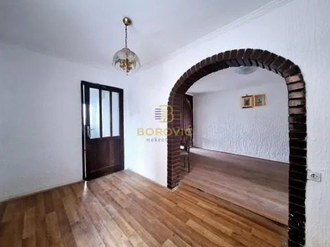 Sale, house, 188m², Voždovac Sve Podlokacije, Beograd - image 6