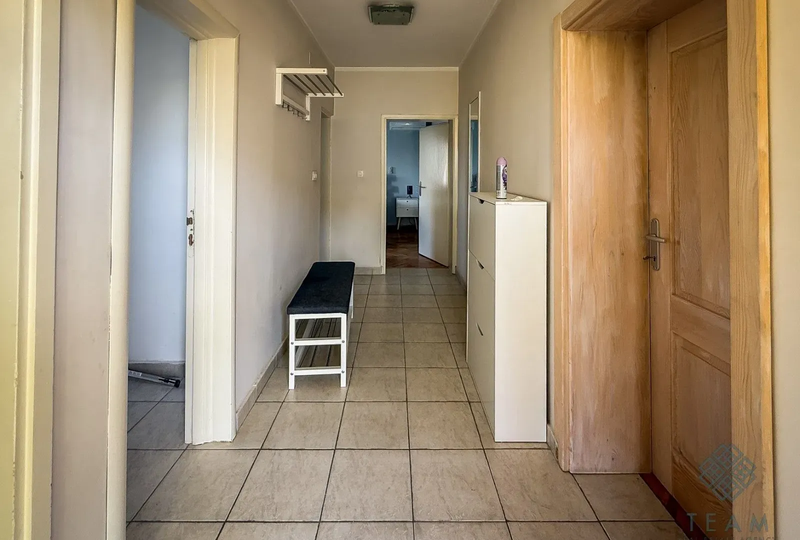 Izdavanje, dvosoban stan, 106m², Stari Aerodrom, Podgorica