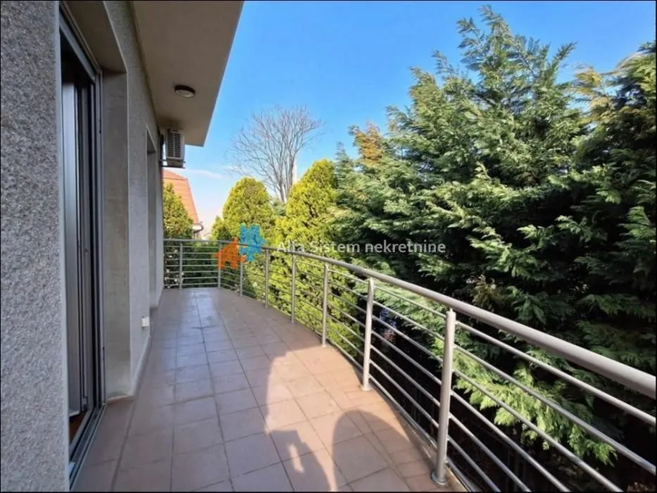 Rent, house, 220m², Senjak, Beograd