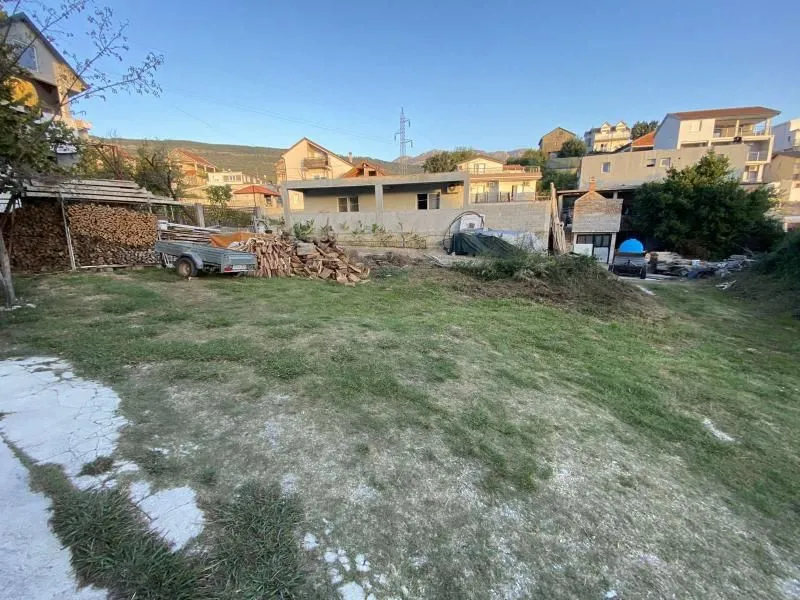 Prodaja, plac, 600m², Tivat, Crna Gora