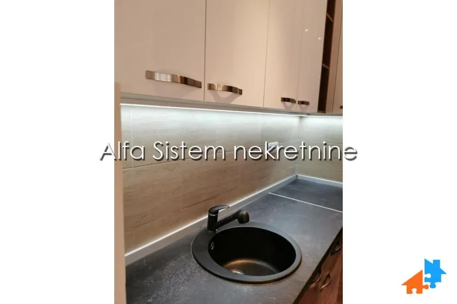 Rent, three bedroom apartment, 67m², Savski Venac, Beograd